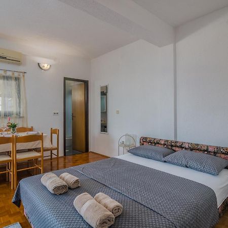 Apartments Bahar Krk Krk Town Luaran gambar