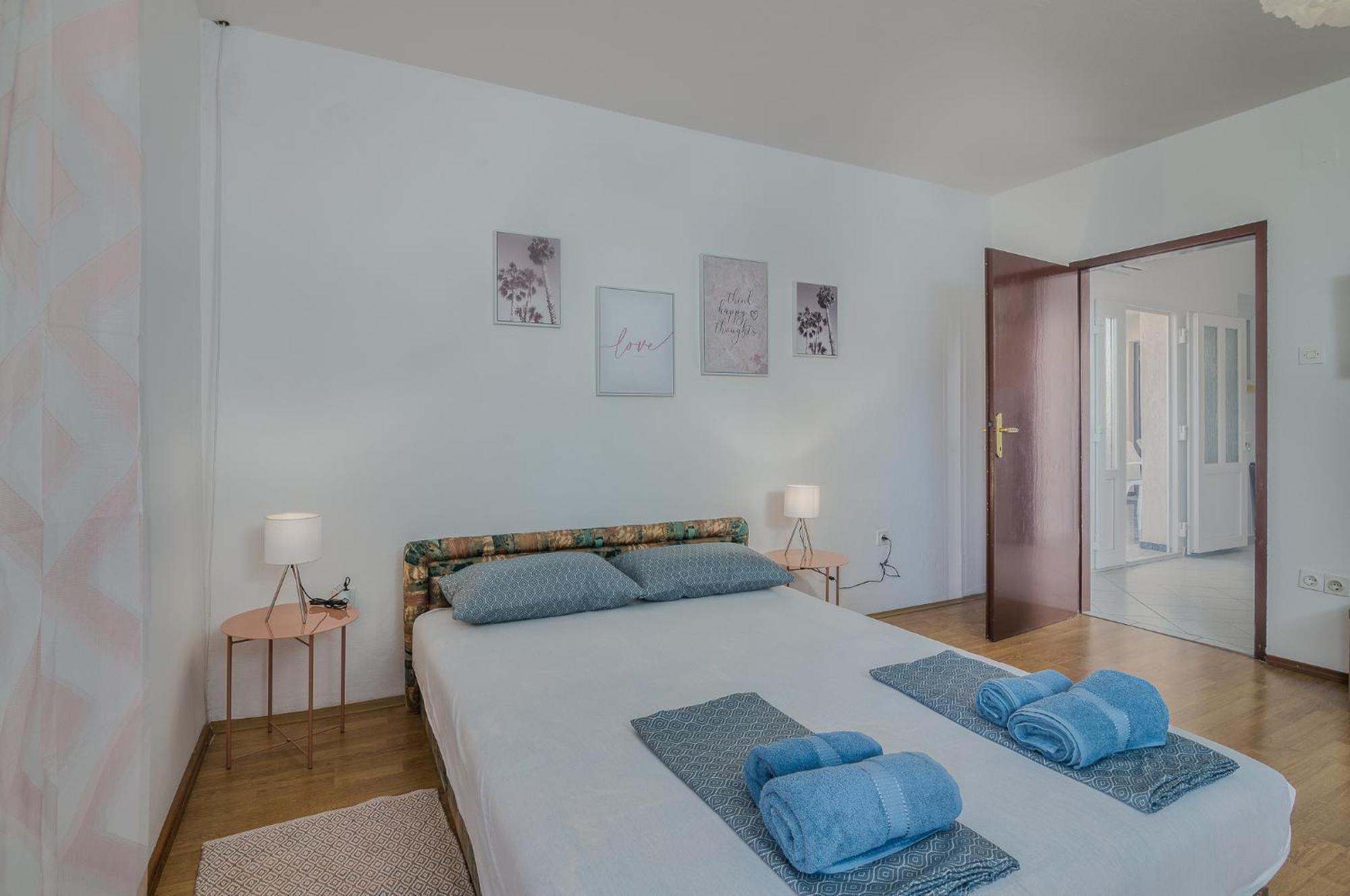 Apartments Bahar Krk Krk Town Bilik gambar