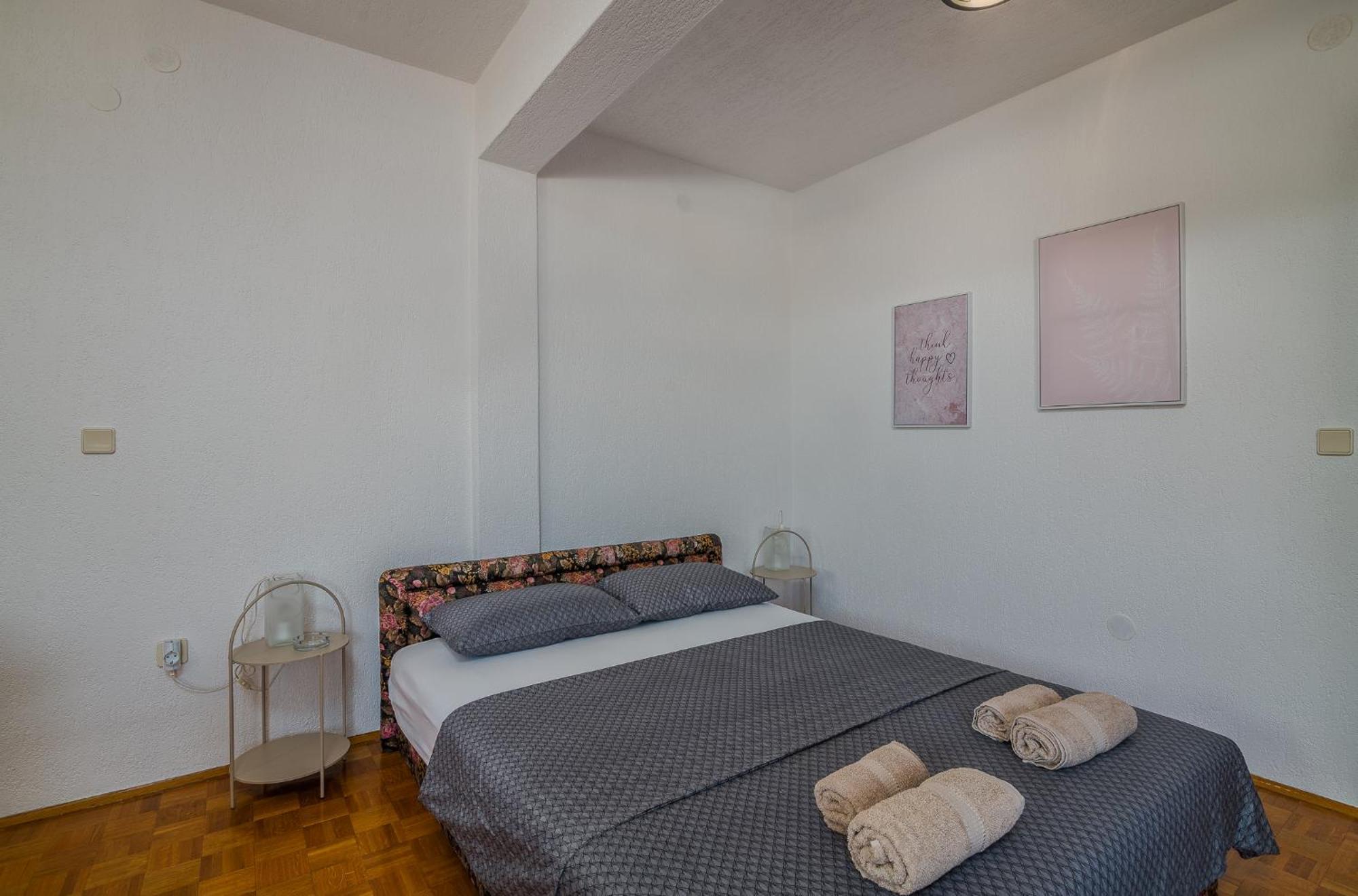 Apartments Bahar Krk Krk Town Bilik gambar